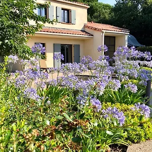 Le Jas Du Pebrier Hébergement de vacances